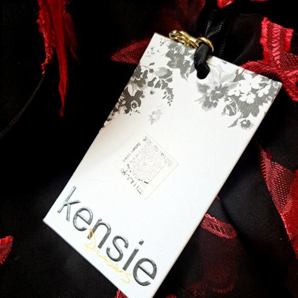 Kensie Floral Print Ruffled Dress - Picture 4 of 11